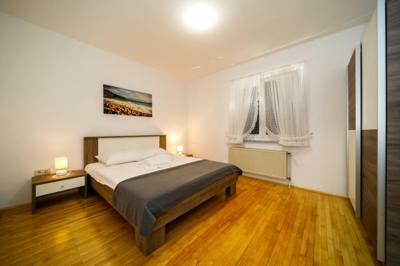 Apartment Anton Крк Экстерьер фото